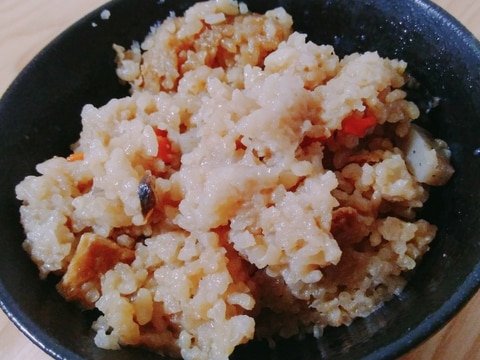 出汁で炊く炊き込みご飯